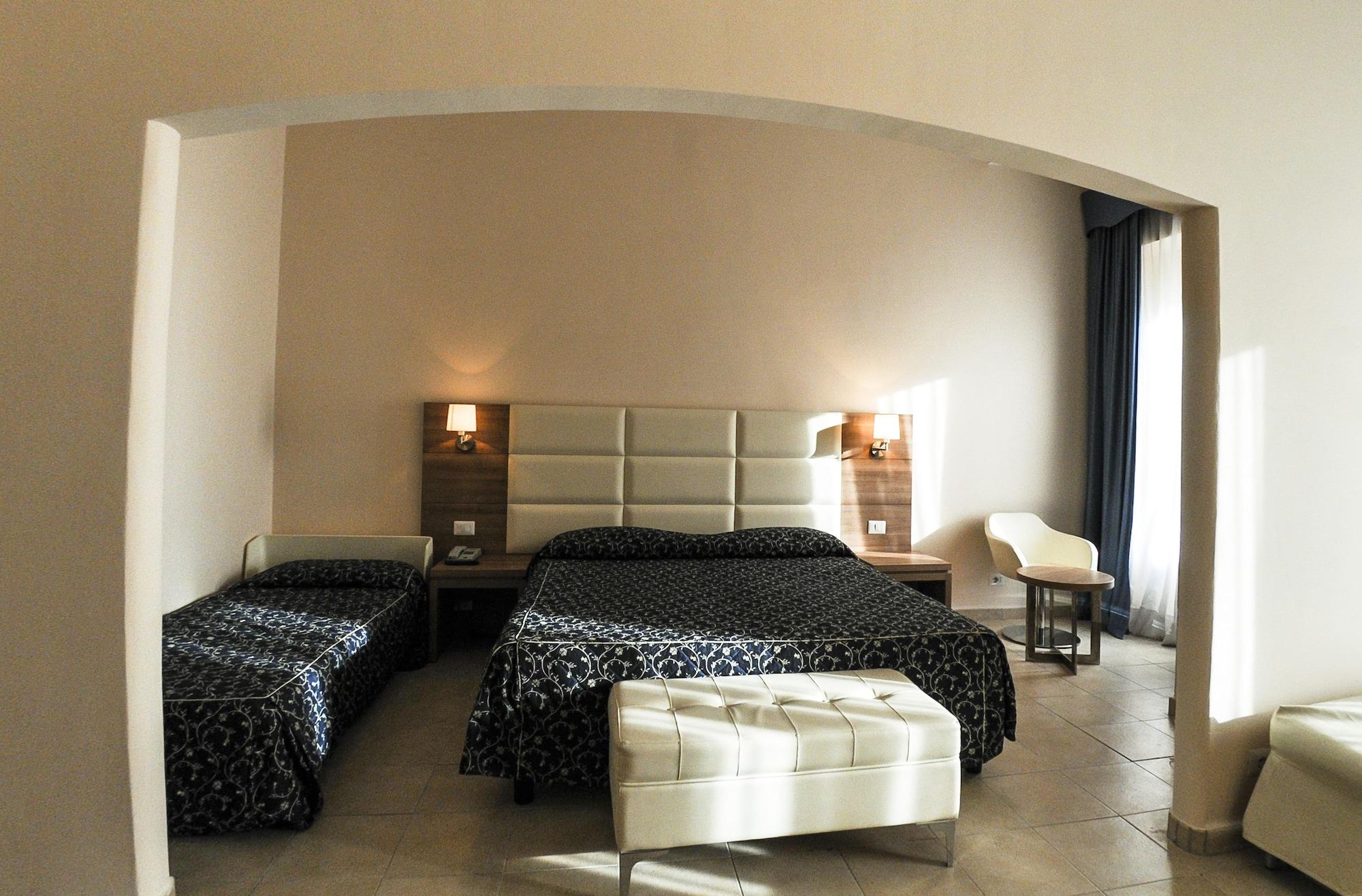 Hotel Mediterraneo 3*