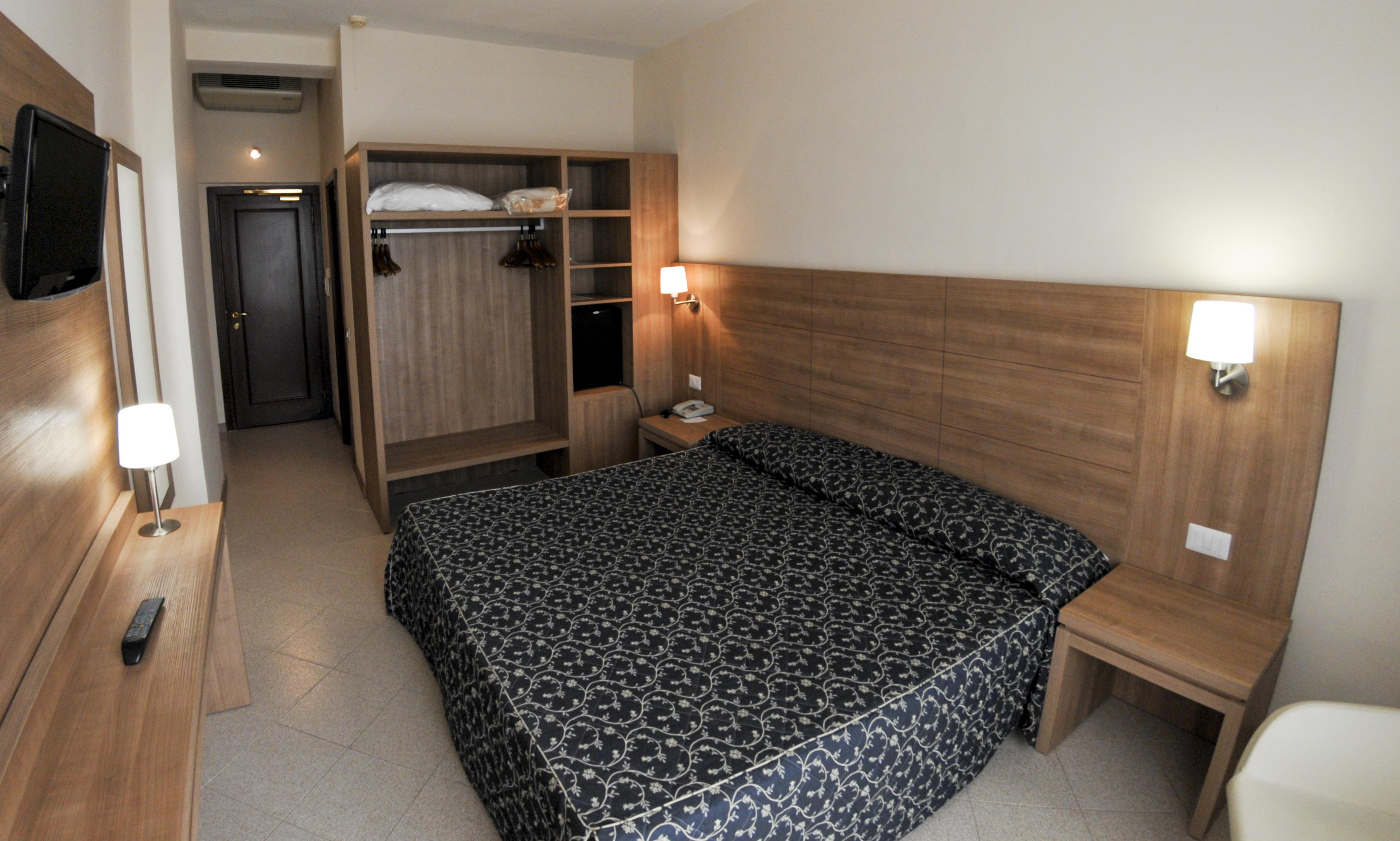 Mediterraneo Hotel 3*
