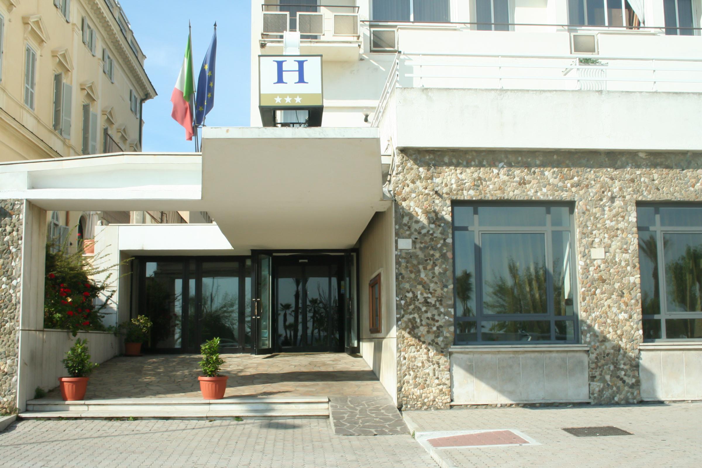 Mediterraneo Hotel 3*